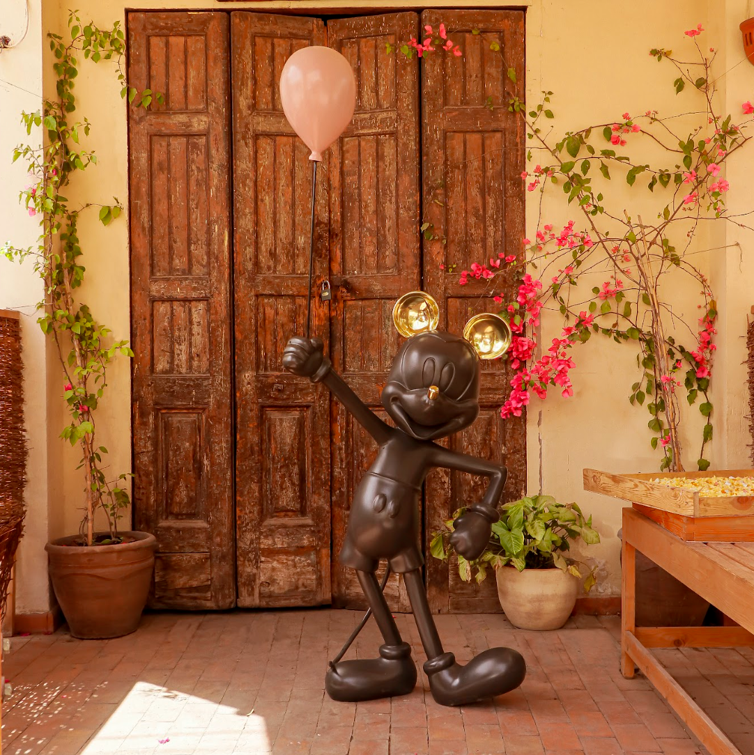 Mickey with ballon
